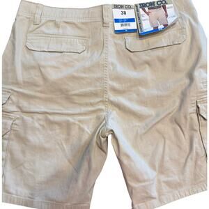 Iron Co Men's Stretch Twill Multi Pocket Cargo Short Inseam 9 Dune Size 38 NWT